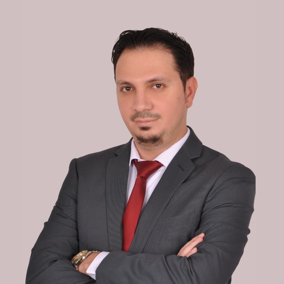 المدرّب